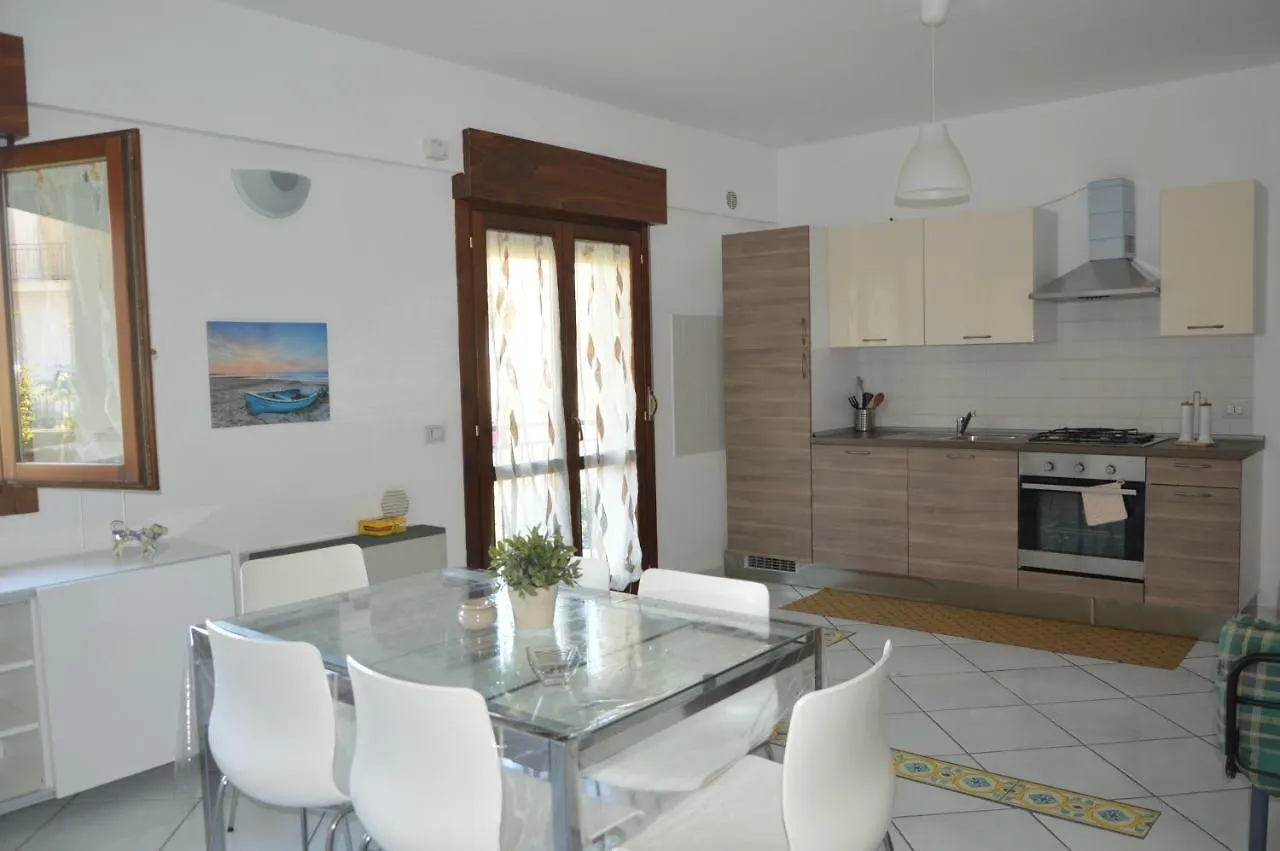 Casa Vacanze Le Palme Διαμέρισμα Νότο 0*,  Ιταλία